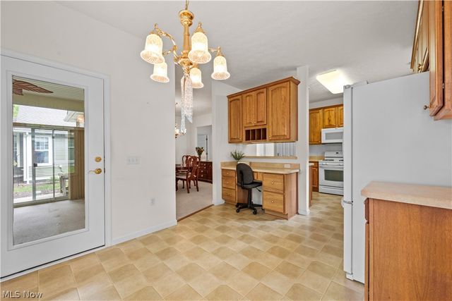 1990 Buckingham Drive, Avon, OH 44011