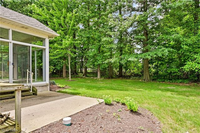 1990 Buckingham Drive, Avon, OH 44011