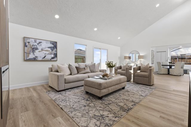 6207 Rollingbrook Drive, Houston, TX 77096