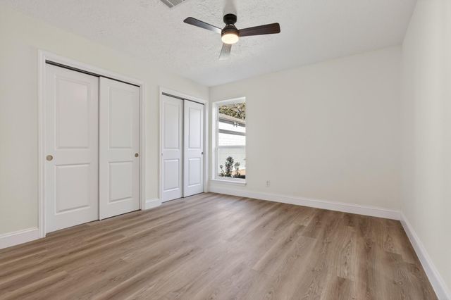 6207 Rollingbrook Drive, Houston, TX 77096