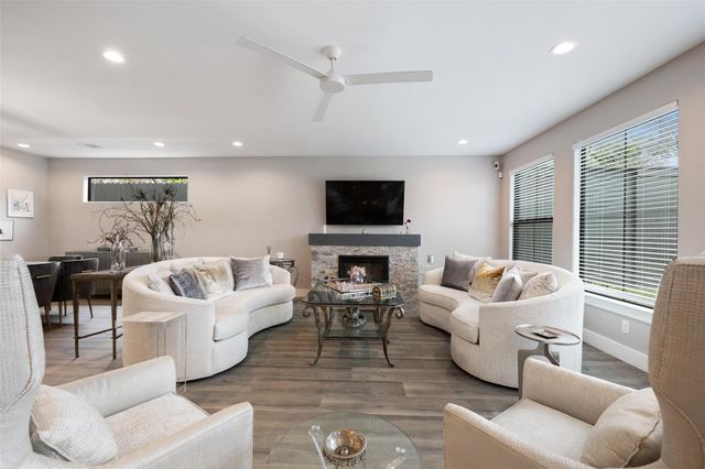 2928 Suffolk Drive, Houston, TX 77027