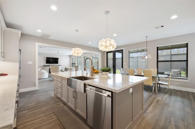2928 Suffolk Drive, Houston, TX 77027