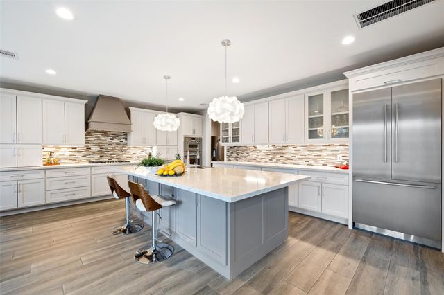 2928 Suffolk Drive, Houston, TX 77027
