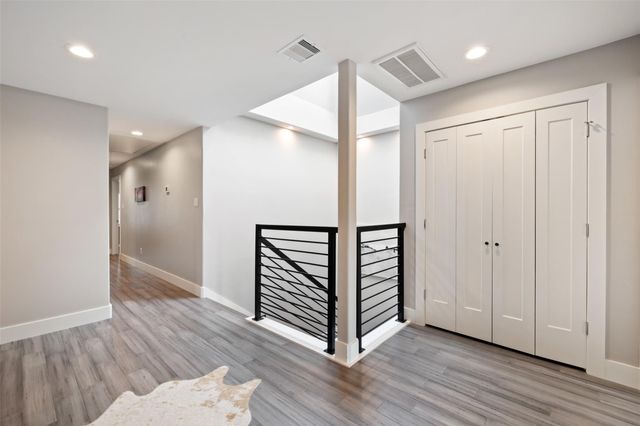 2928 Suffolk Drive, Houston, TX 77027