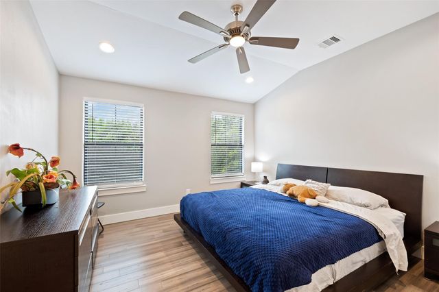 2928 Suffolk Drive, Houston, TX 77027