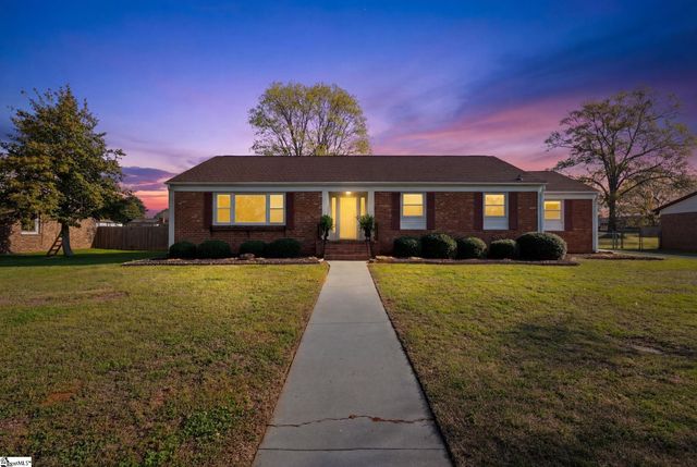 106 Whitestone Avenue, Mauldin, SC 29662