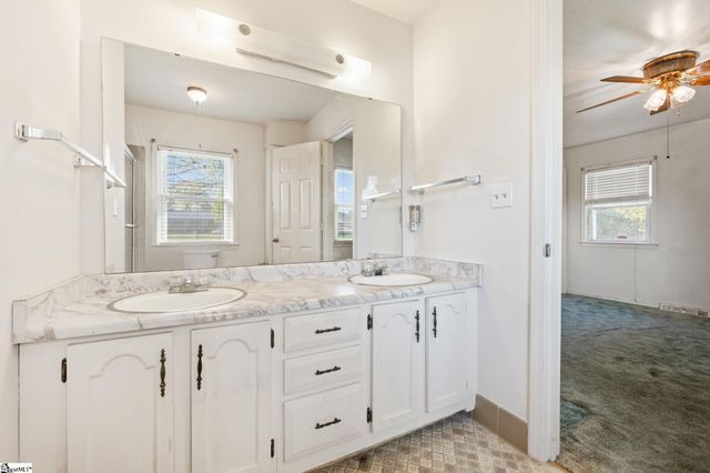 106 Whitestone Avenue, Mauldin, SC 29662