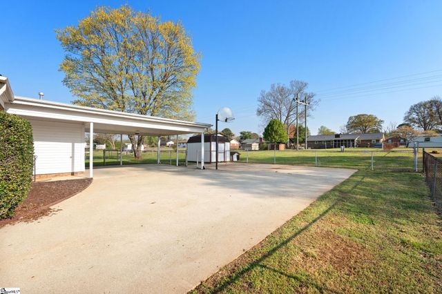 106 Whitestone Avenue, Mauldin, SC 29662