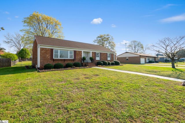 106 Whitestone Avenue, Mauldin, SC 29662