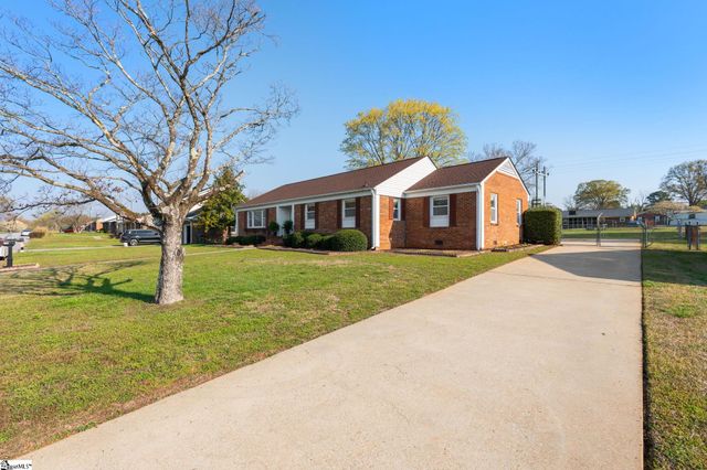 106 Whitestone Avenue, Mauldin, SC 29662