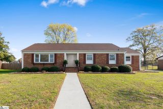 106 Whitestone Avenue, Mauldin, SC 29662