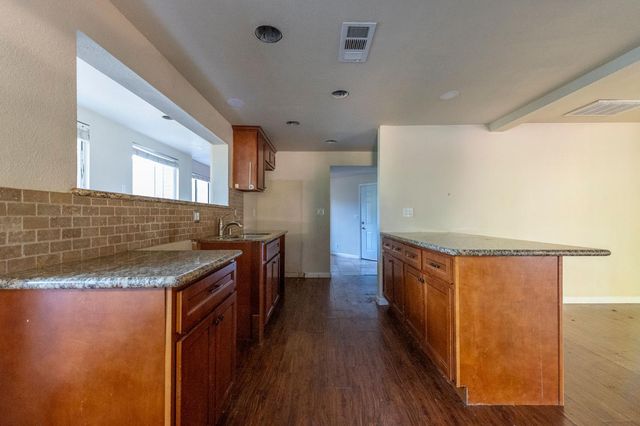 4466 Eight Mile Rd, Camino, CA 95709