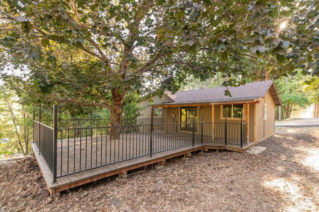 4466 Eight Mile Rd, Camino, CA 95709