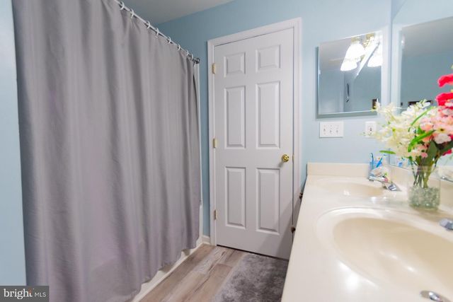 110 LIMITED DR, Ranson, WV 25438