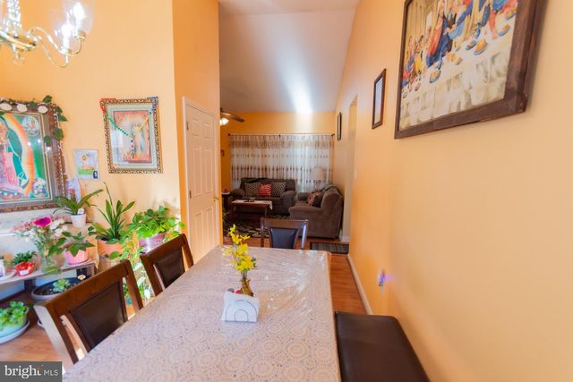 110 LIMITED DR, Ranson, WV 25438