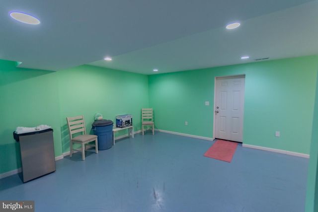 110 LIMITED DR, Ranson, WV 25438