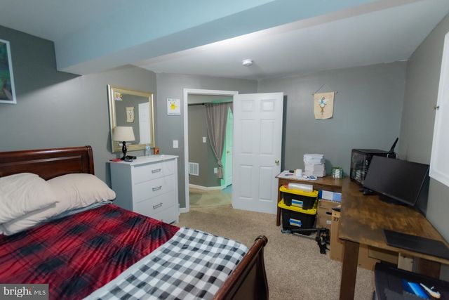 110 LIMITED DR, Ranson, WV 25438