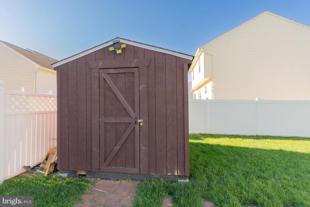 110 LIMITED DR, Ranson, WV 25438