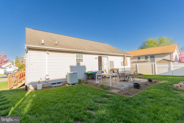 110 LIMITED DR, Ranson, WV 25438