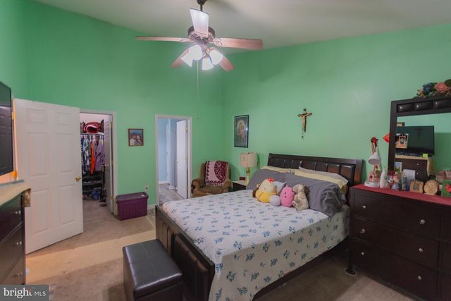 110 LIMITED DR, Ranson, WV 25438