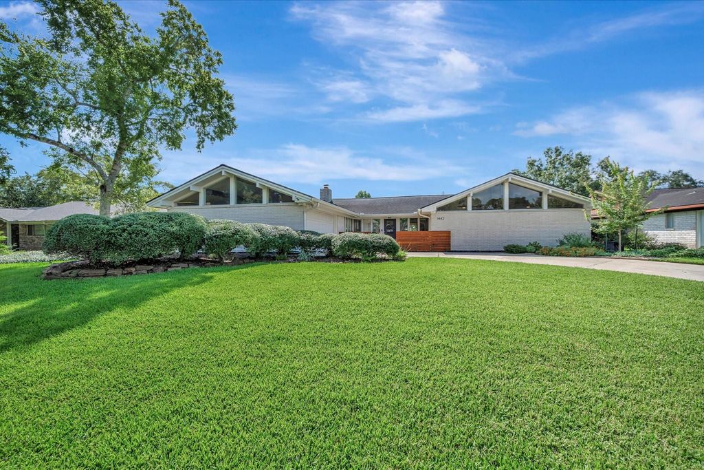 1442 Pirates Cove, Houston, TX 77058