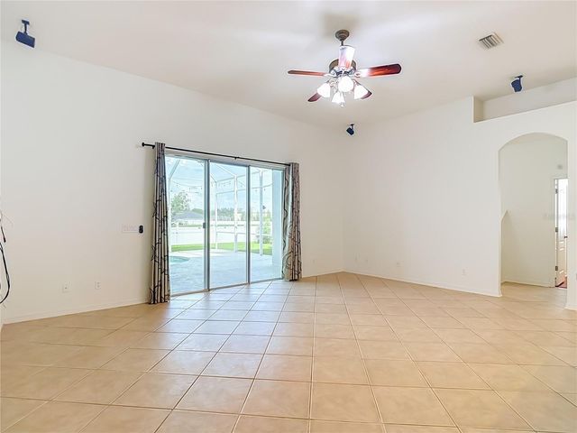 220 RONJA LANE, Valrico, FL 33594