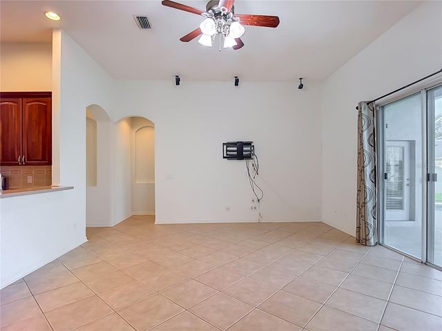 220 RONJA LANE, Valrico, FL 33594
