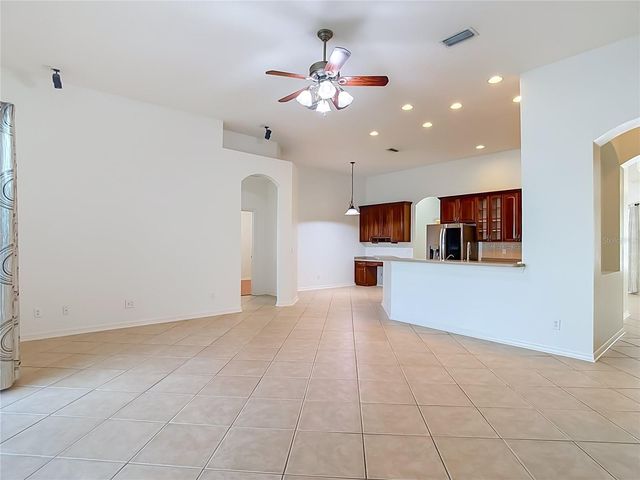 220 RONJA LANE, Valrico, FL 33594