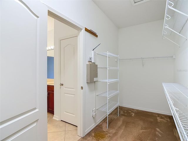 220 RONJA LANE, Valrico, FL 33594