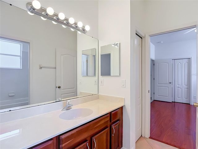 220 RONJA LANE, Valrico, FL 33594