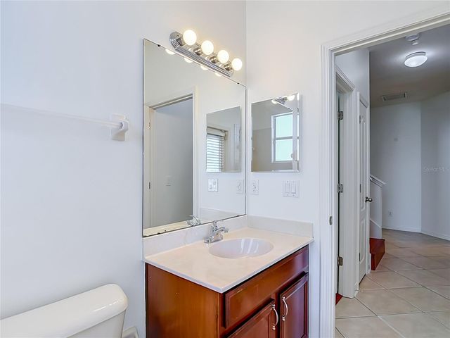 220 RONJA LANE, Valrico, FL 33594