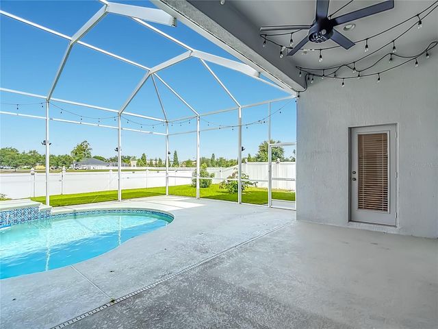 220 RONJA LANE, Valrico, FL 33594