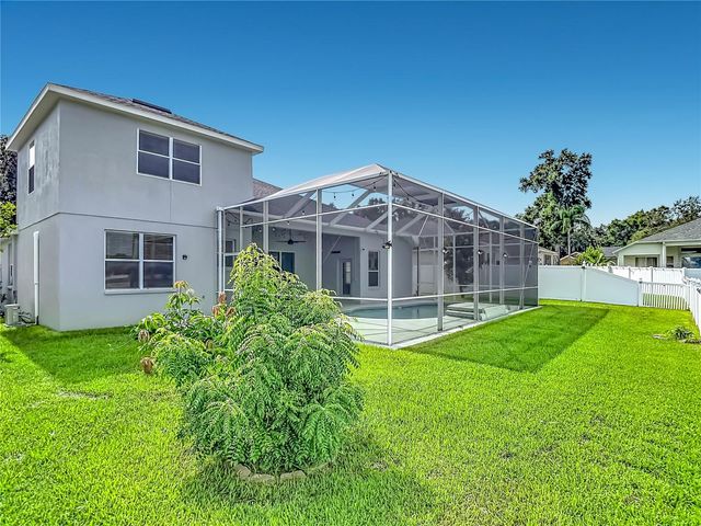220 RONJA LANE, Valrico, FL 33594