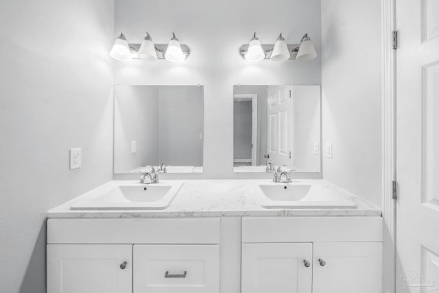 2318 W Lakeview Ave, Pensacola, FL 32505
