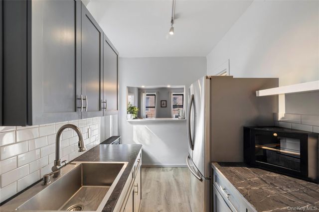 2199 Holland Avenue 5P, Bronx, NY 10462