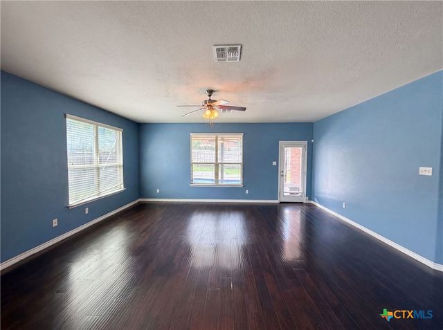 824 Tuscan Road, Harker Heights, TX 76548