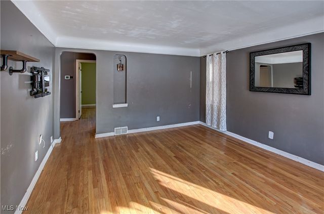 6714 Alber Avenue, Parma, OH 44129