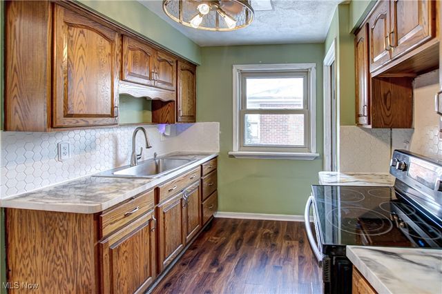 6714 Alber Avenue, Parma, OH 44129