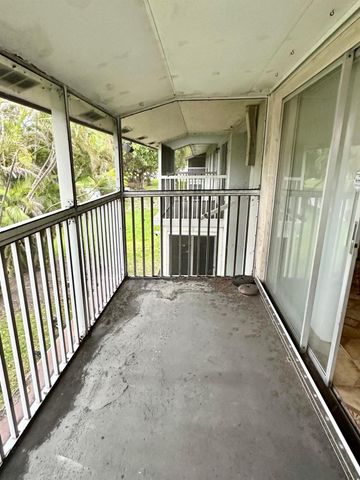 490 N Laurel Drive 6a, Margate, FL 33063