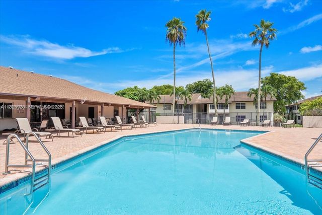 490 N Laurel Drive 6a, Margate, FL 33063