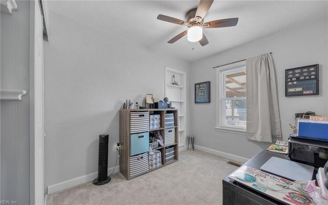 20 S Colin DR, Portsmouth, VA 23701