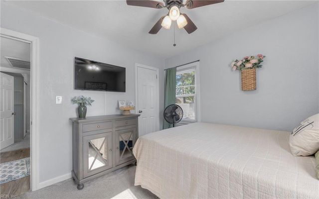 20 S Colin DR, Portsmouth, VA 23701