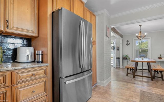 20 S Colin DR, Portsmouth, VA 23701