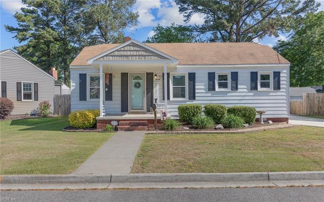 20 S Colin DR, Portsmouth, VA 23701