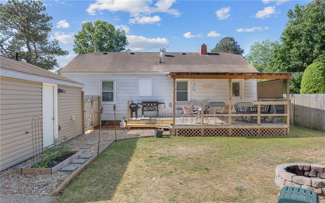 20 S Colin DR, Portsmouth, VA 23701