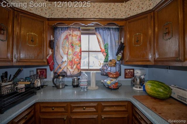 20000 Lancaster Street, Harper Woods, MI 48225