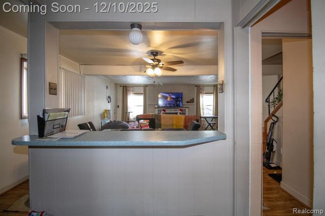 20000 Lancaster Street, Harper Woods, MI 48225