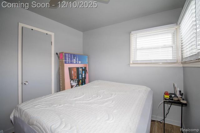 20000 Lancaster Street, Harper Woods, MI 48225