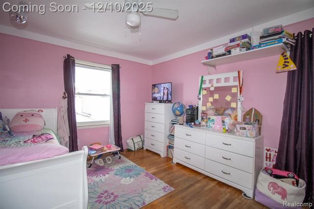 20000 Lancaster Street, Harper Woods, MI 48225