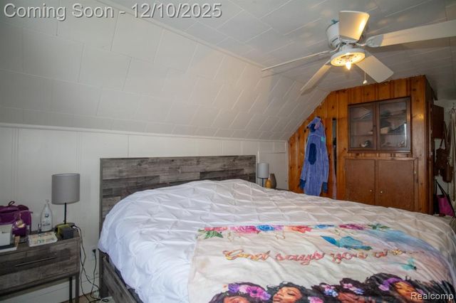 20000 Lancaster Street, Harper Woods, MI 48225